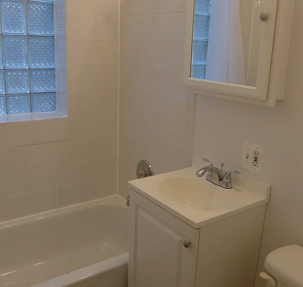 Cleveland Apartments — Photo 16