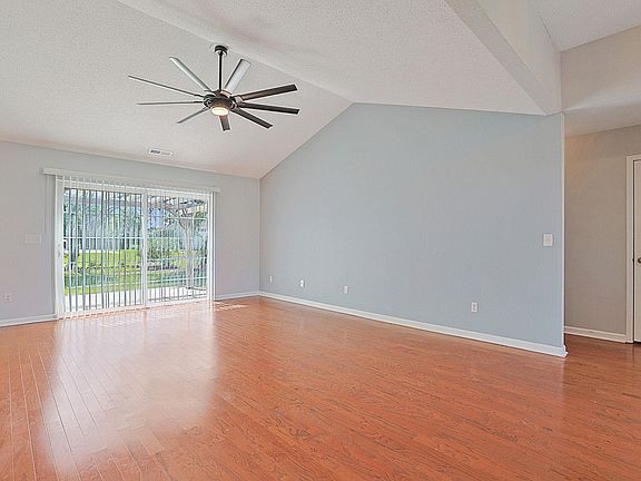 5th image of 3888 Stillwood Dr.