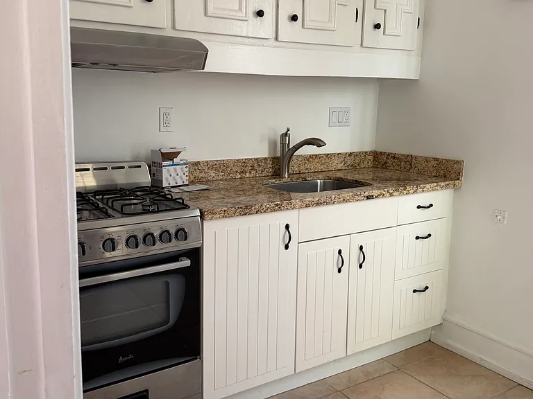 221 Piedmont Pl #221 — Photo 17