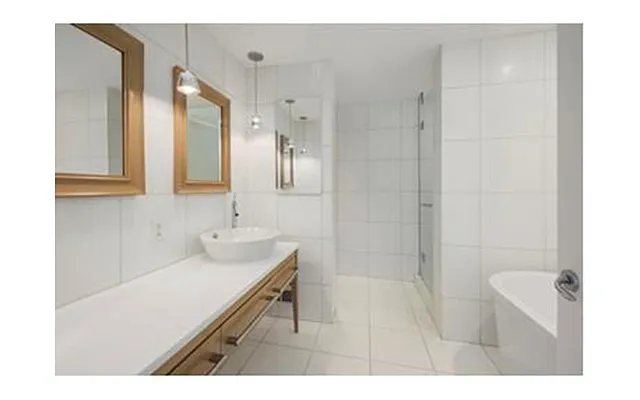 Rented by Douglas Elliman | media 7