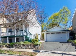 27 S Eckar St, Irvington, NY 10533