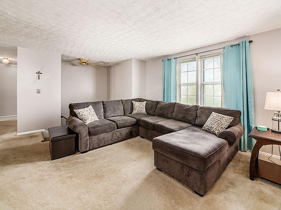 5th image of 3728 Christopher Pl