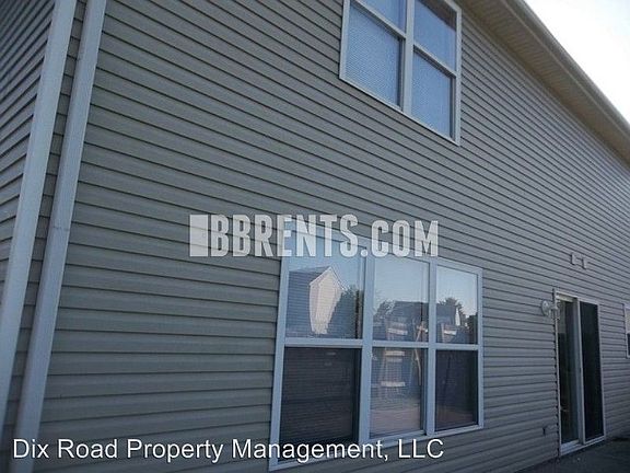 2nd image of 2 W Arlington Dr