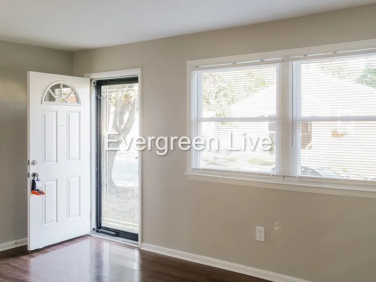 1612 Hopewell Ave — Photo 10