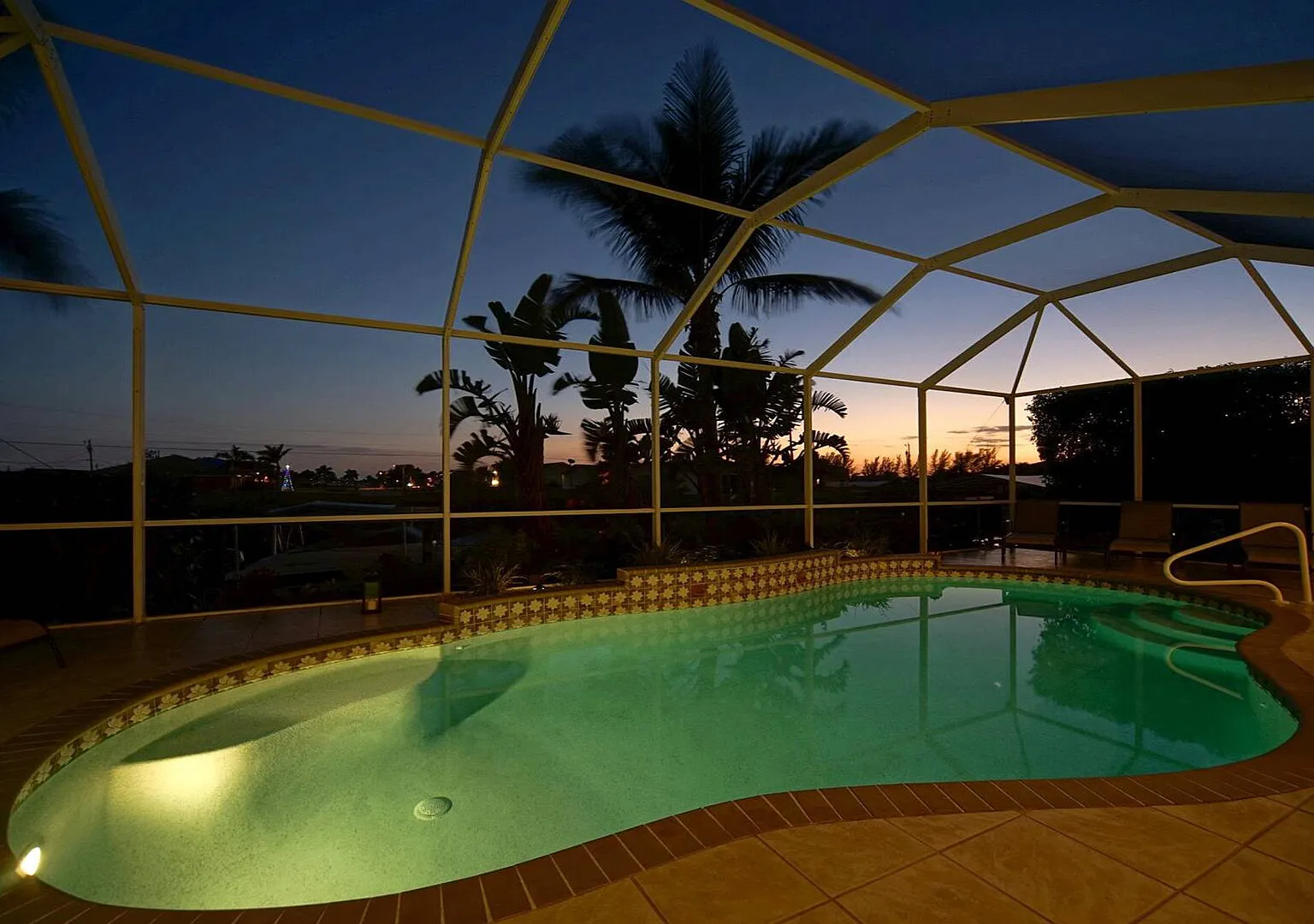 Camille With Boat, Must See, Modern Furniture,Pool — Photo 2