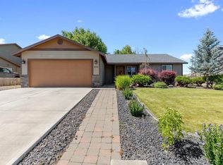 8604 Massey Dr, Pasco, WA 99301