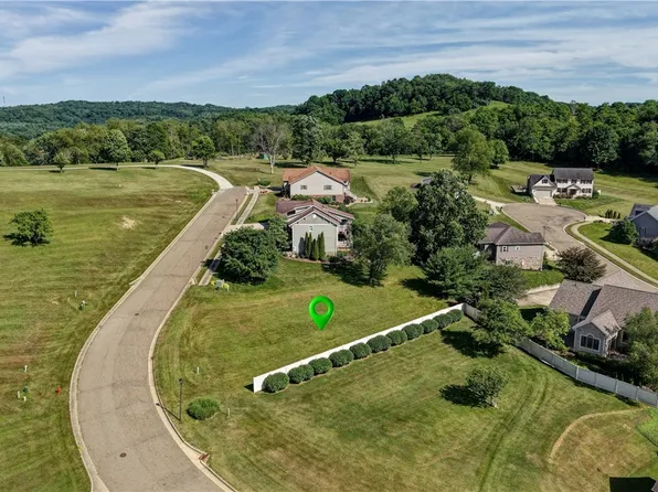 Goshen Glen Dr SE, New Philadelphia, OH 44663