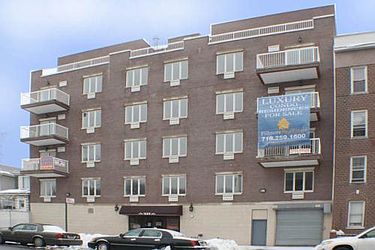 1557 West 6th Street in Bensonhurst