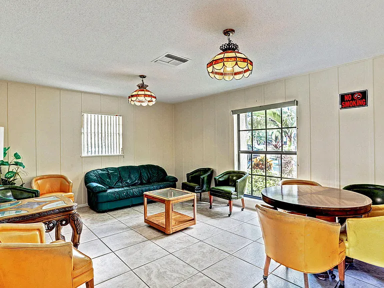 10789 N Military Trl #6 — Photo 40