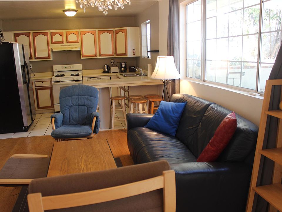 1st image of 2968 Bellevue Ave