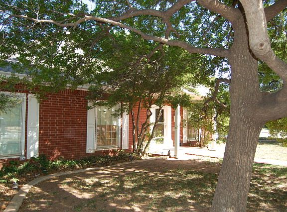 3rd image of 5313 Avenue T