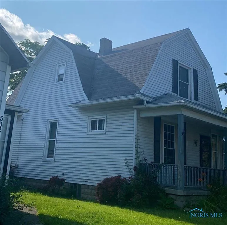 522 Saint Louis St photo 1