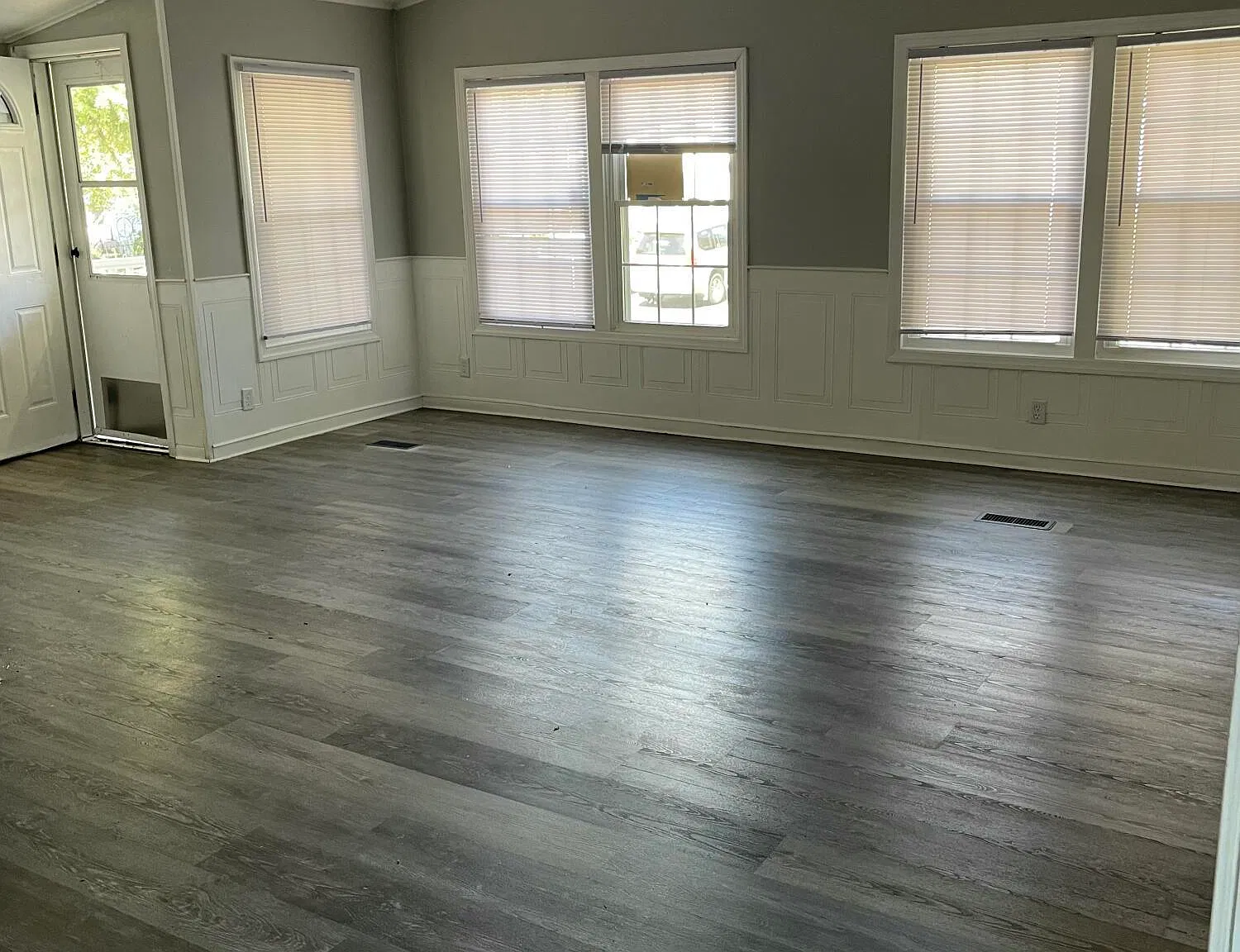 3 bed, 1132 sqft, $3,200 — Photo 2