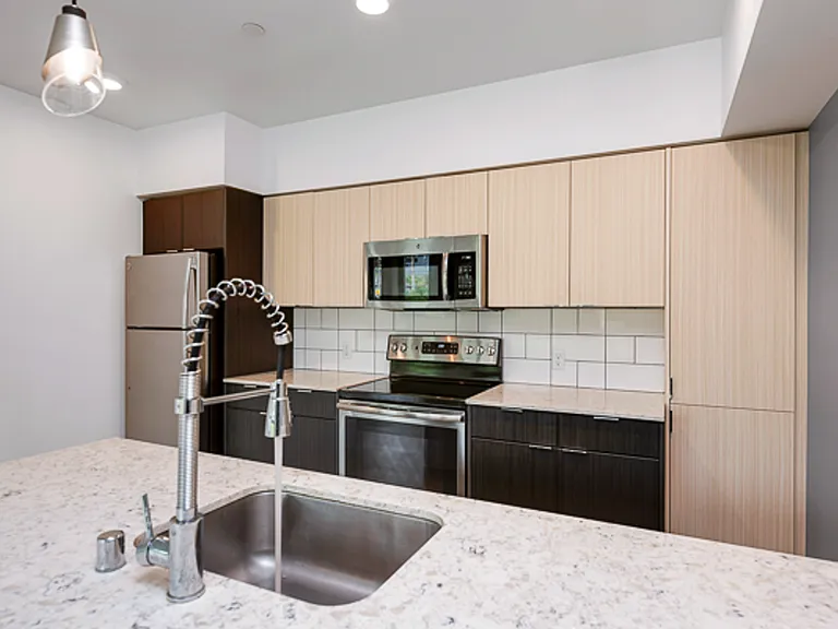 CRN Crane Interbay Apartments — Photo 20