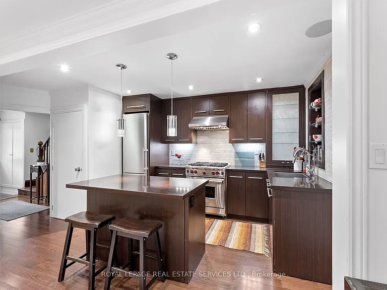 24 Mann Ave — Photo 15