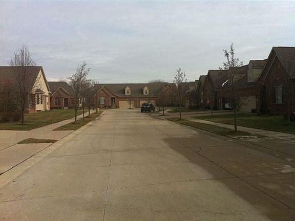 2nd image of 22752 Amber River Dr