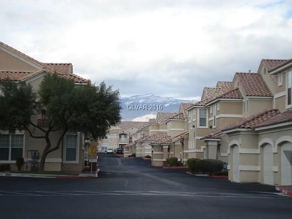 3rd image of 5855 Valley Dr Unit 1082