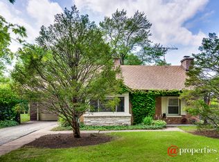 212 Montgomery Ln, Glenview, IL