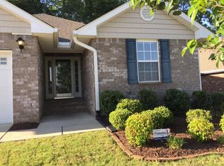 6813 Breyerton Way SE, Owens Cross Roads, AL 35763