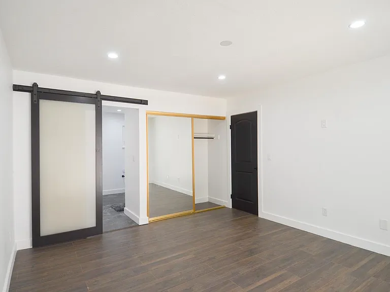 1321 Astoria Dr — Photo 51