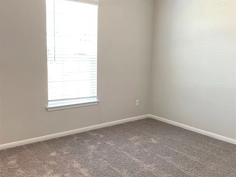 1104 Coulee Dr — Photo 27
