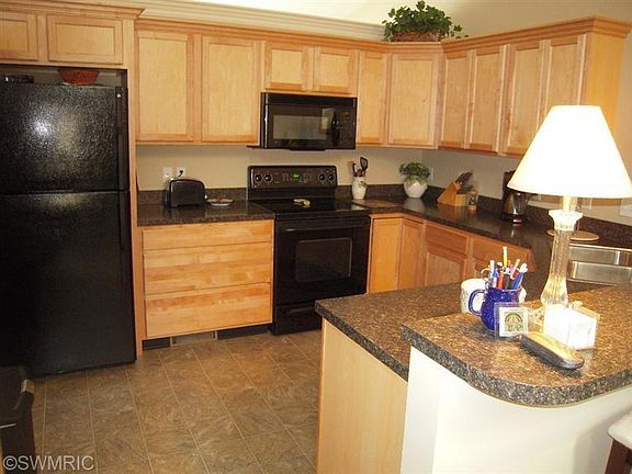 3rd image of 6697 Passons Ct SE