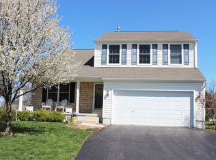 3080 Weeping Spruce Dr, Grove City, OH 43123