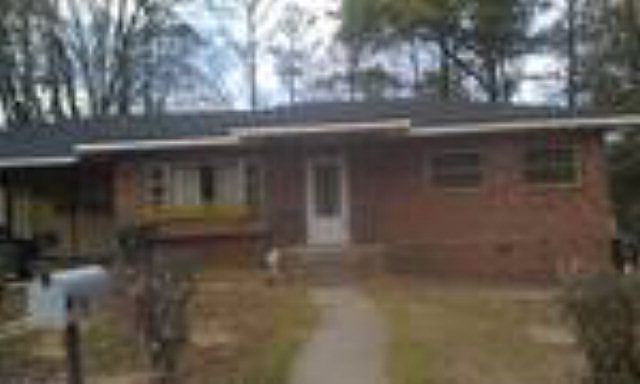 1st image of 111 Martin Dr SE