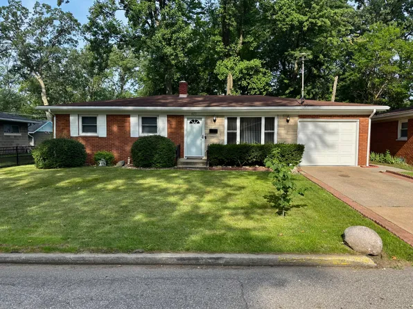 623 Esther St, Michigan City, IN 46360