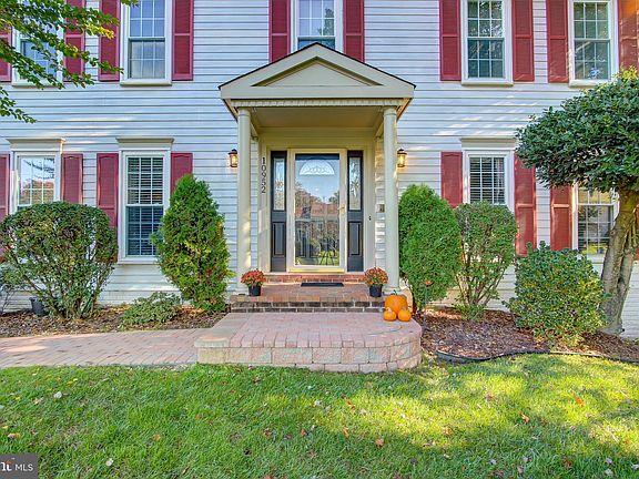 3rd image of 10952 Adare Dr