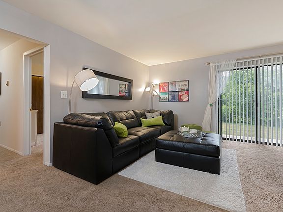 3rd image of 24421 Sherwood Forest Dr #413