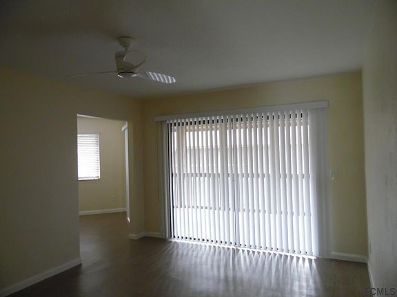 5th image of 18 Greenbriar Ct