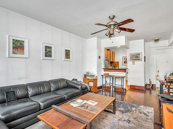 3rd image of 114 Suffolk St APT 3C