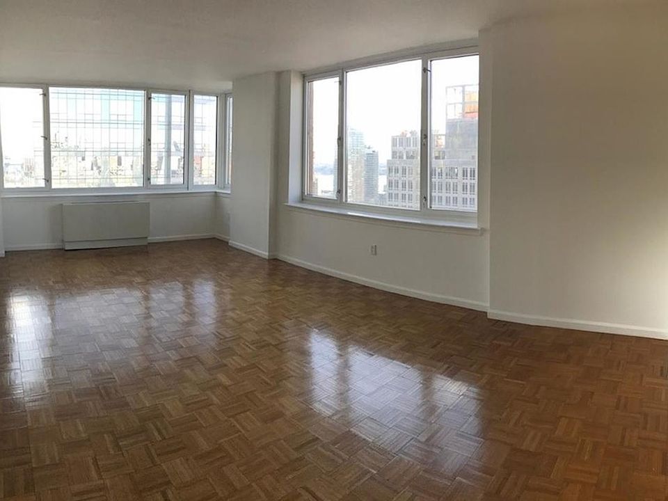 1st image of 350 W 43rd St APT 36D