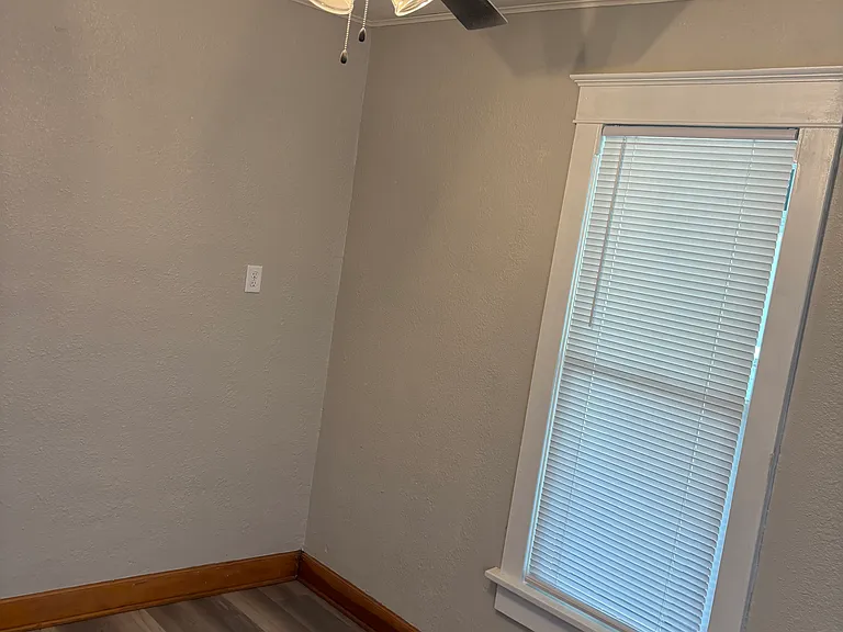 3230 Avenue F — Photo 15