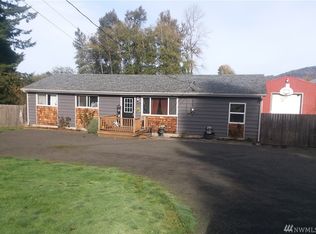 307 E Sunny Sands Rd, Cathlamet, WA 98612