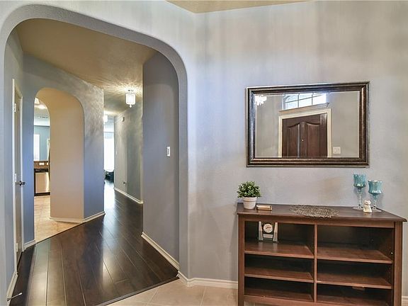 4th image of 6600 Friendsway Dr