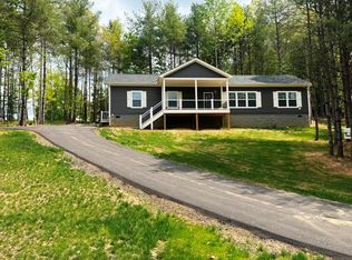 48 Bowman Dr, Hillsville, VA 24343