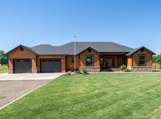 20387 Blue Mountain Rd, Redding, CA 96003