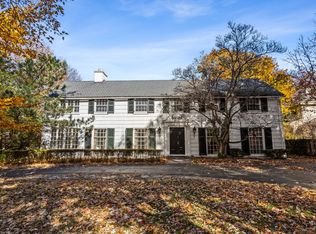 1375 Sheridan Rd, Highland Park, IL 60035