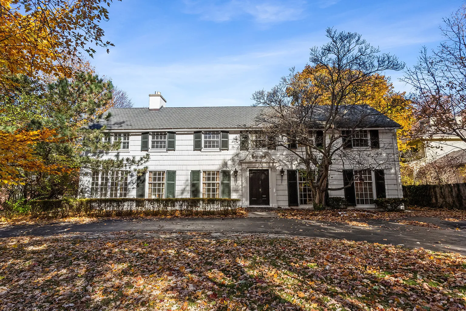 1375 Sheridan Rd photo 1