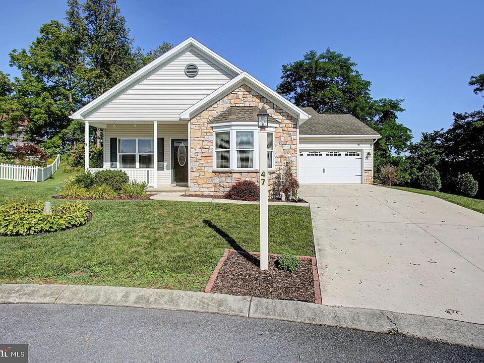 1st image of 47 Colonial Ct