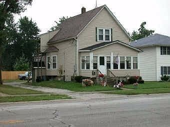 1st image of 1025 E Glen Park Ave