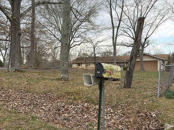 2nd image of 108 Fleming St