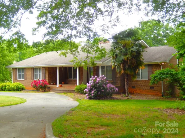 1709 Lakeview Dr, Monroe, NC 28112
