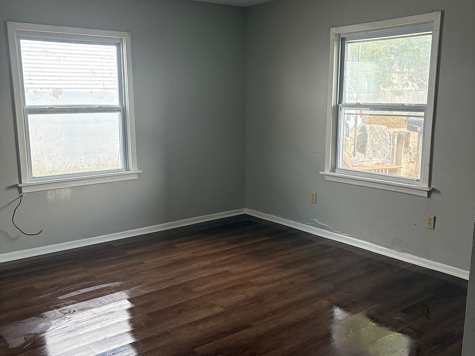 1st image of 1612 W 4th Ave APT A
