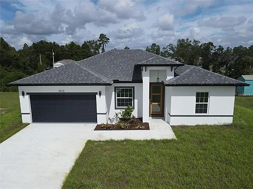 572 W Bluster Pl Photo 1
