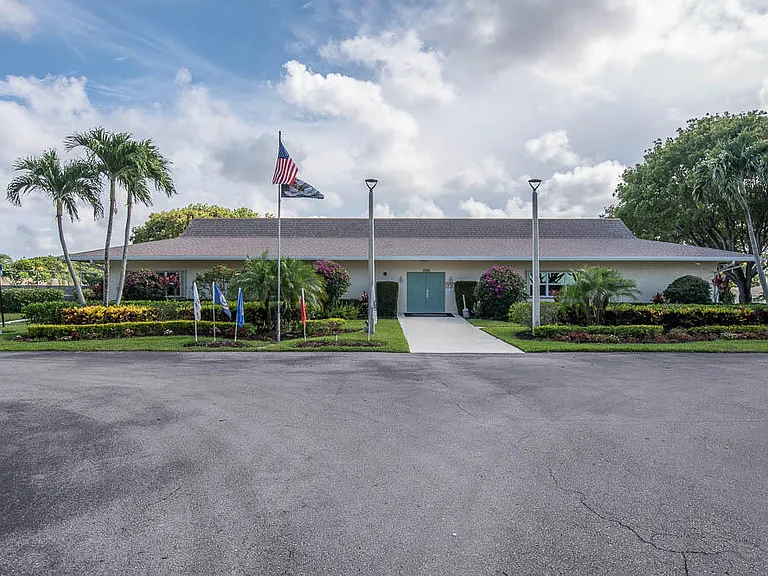 5061 Lakefront Blvd #B — Photo 36
