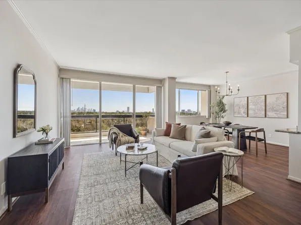 49 Briar Hollow Ln Unit 1004, Houston, TX 77027