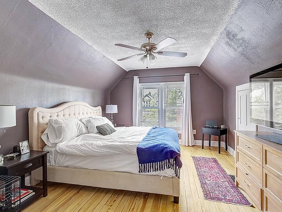 Master Bedroom Upstairs